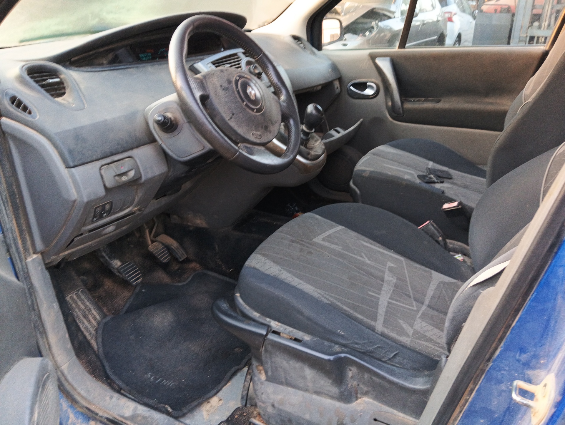 RENAULT SCENIC II 2003
