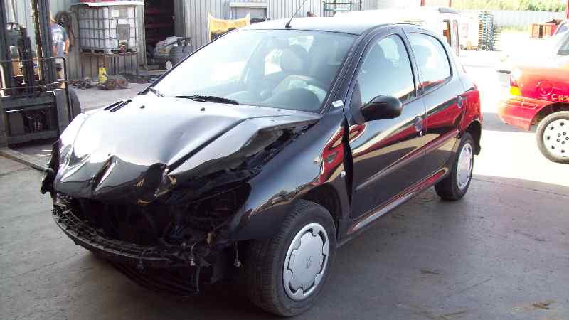 PEUGEOT 206 BERLINA 1998