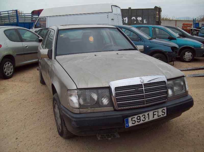 MERCEDES CLASE E (W124) BERLINA 1984