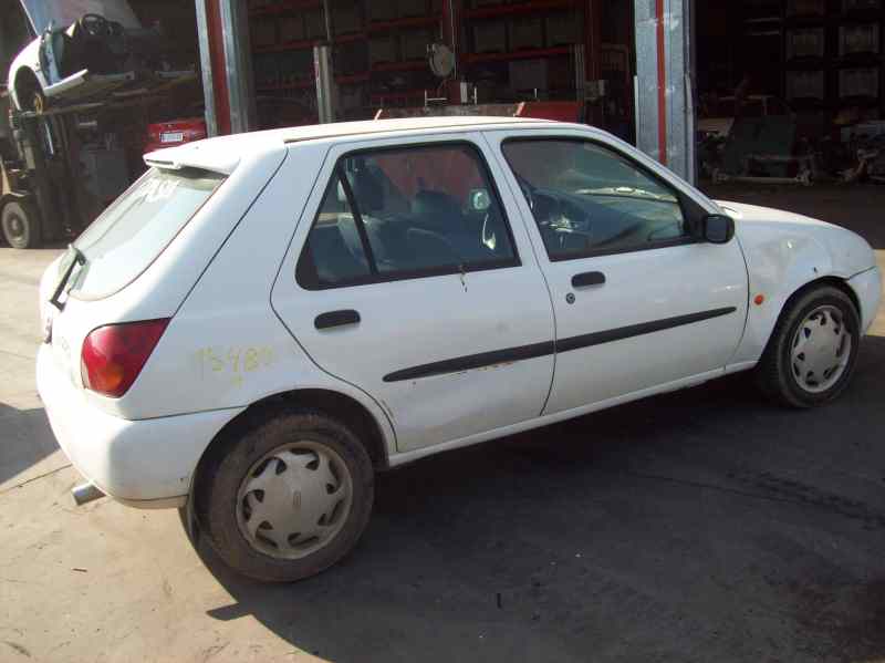 FORD FIESTA BERLINA 1995
