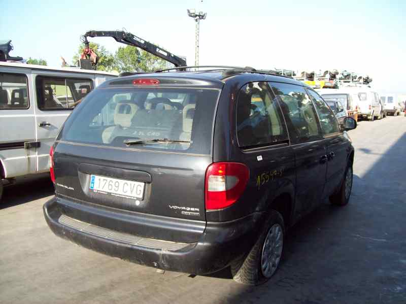 CHRYSLER VOYAGER (RG) 2001