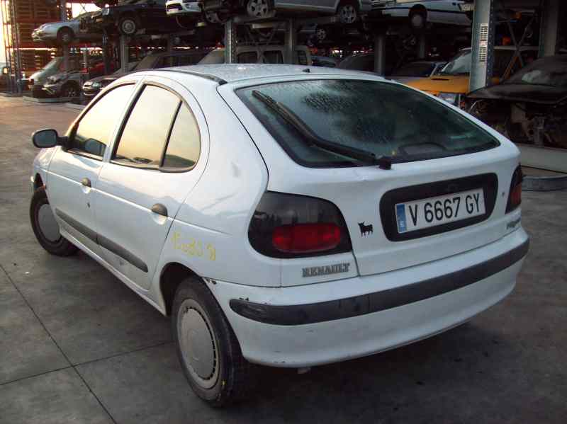 RENAULT MEGANE I BERLINA HATCHBACK 1995