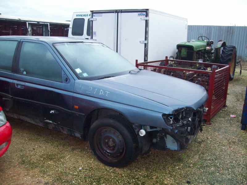 PEUGEOT 605 1989