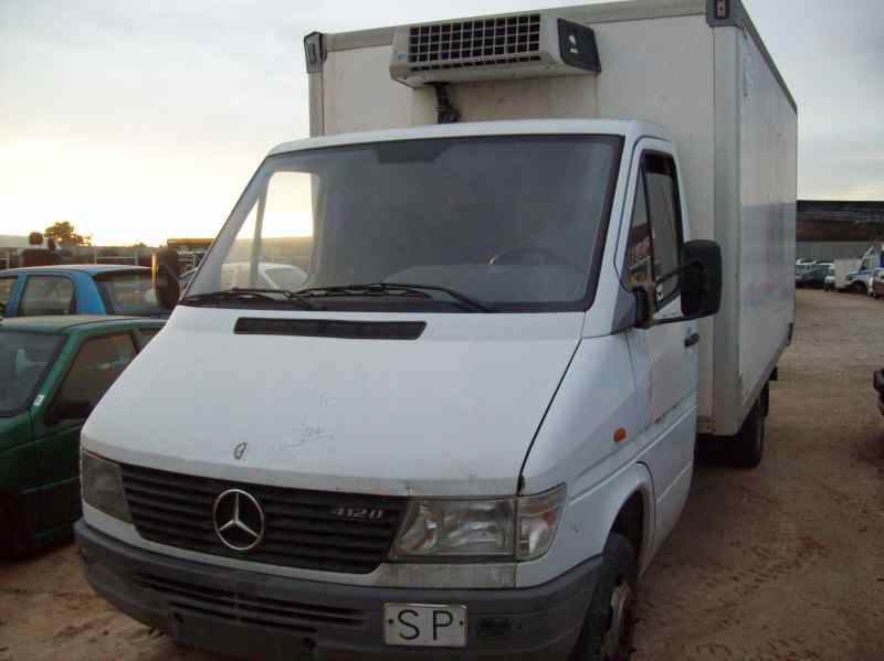 MERCEDES SPRINTER CAJA ABIERTA/DOBLE CAB. (SERIE 901-904) 1995