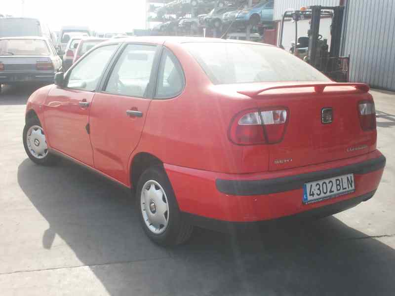 SEAT CORDOBA BERLINA 1999