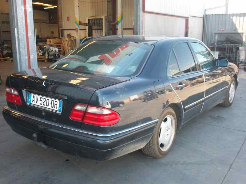 MERCEDES CLASE E (W210) BERLINA DIESEL 1996