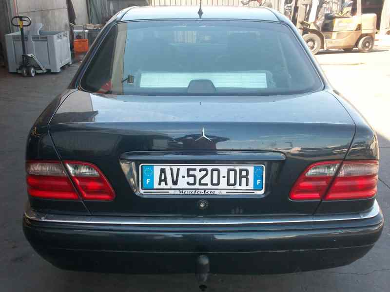 MERCEDES CLASE E (W210) BERLINA DIESEL 1996