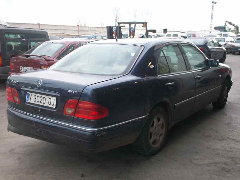 MERCEDES CLASE E (W210) BERLINA DIESEL 1995