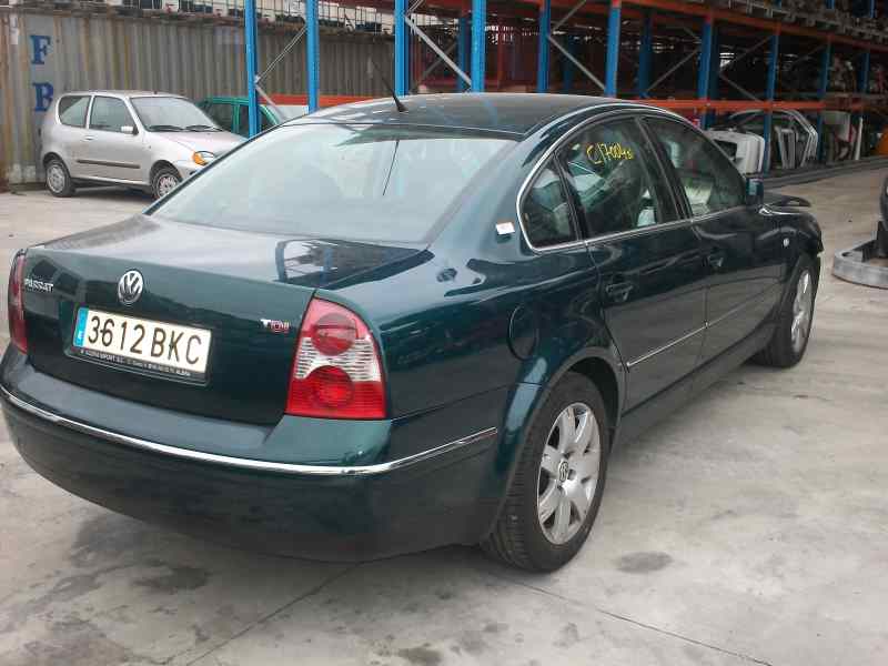 VOLKSWAGEN PASSAT BERLINA 2000