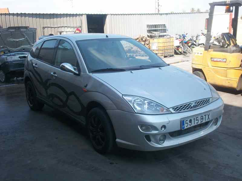FORD FOCUS BERLINA 1998