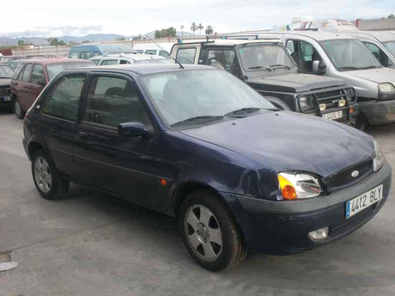 FORD FIESTA BERLINA 1999