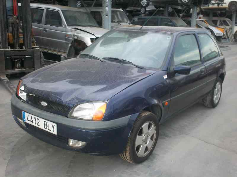 FORD FIESTA BERLINA 1999