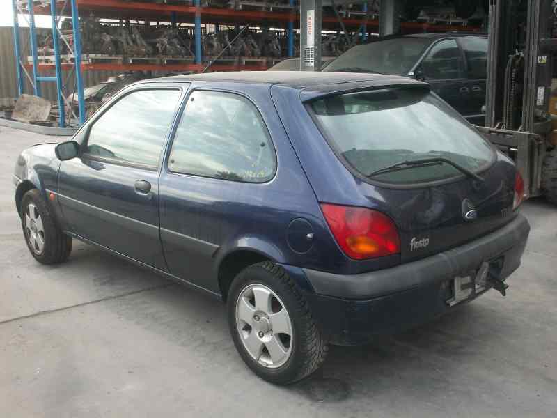 FORD FIESTA BERLINA 1999
