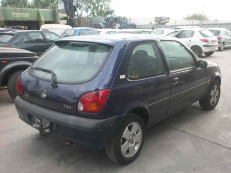 FORD FIESTA BERLINA 1999