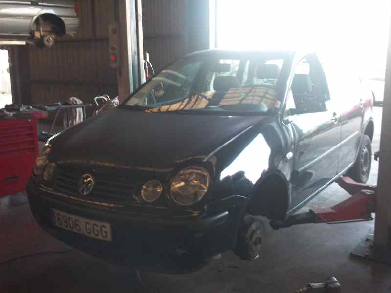 VOLKSWAGEN POLO (9N1) 2001