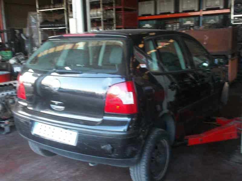 VOLKSWAGEN POLO (9N1) 2001