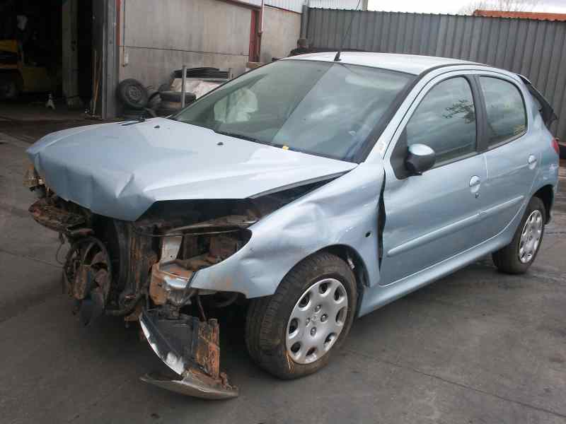 PEUGEOT 206 BERLINA 2002