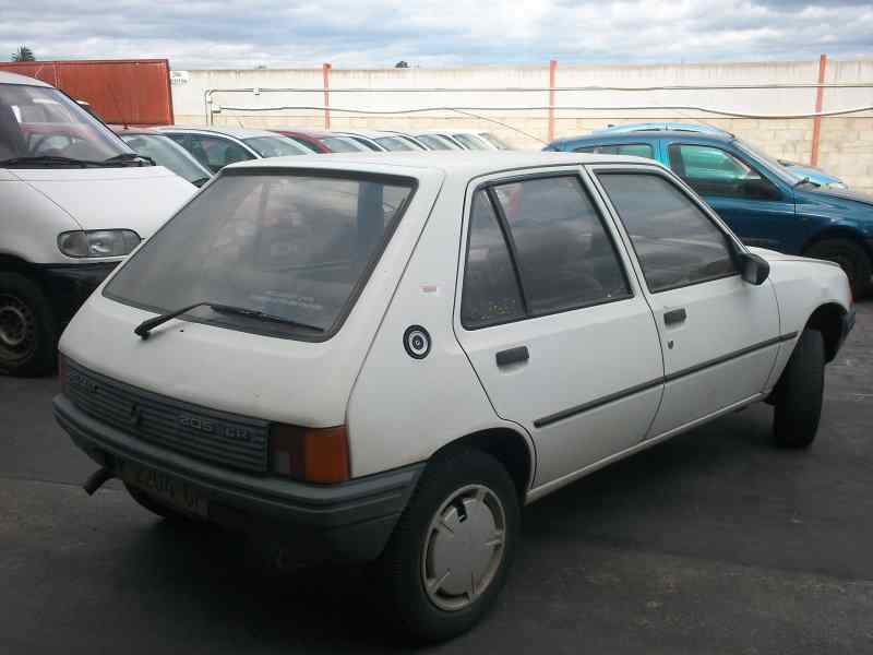 PEUGEOT 205 BERLINA 1983
