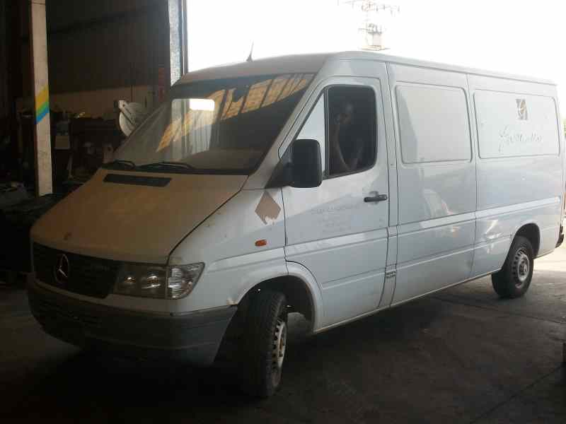 MERCEDES SPRINTER (W901,W904) CAJA CERR. 1994