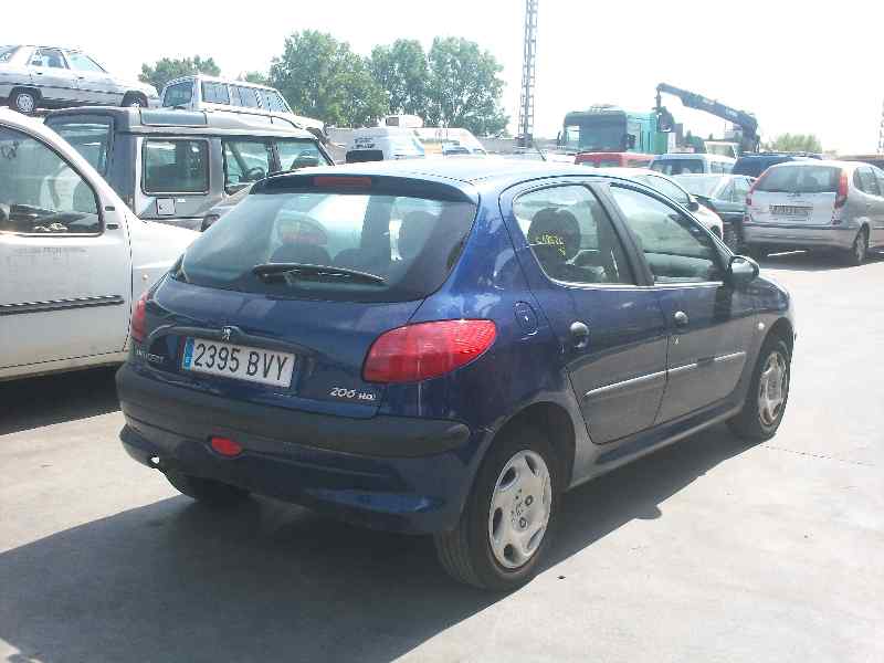 PEUGEOT 206 BERLINA 1998