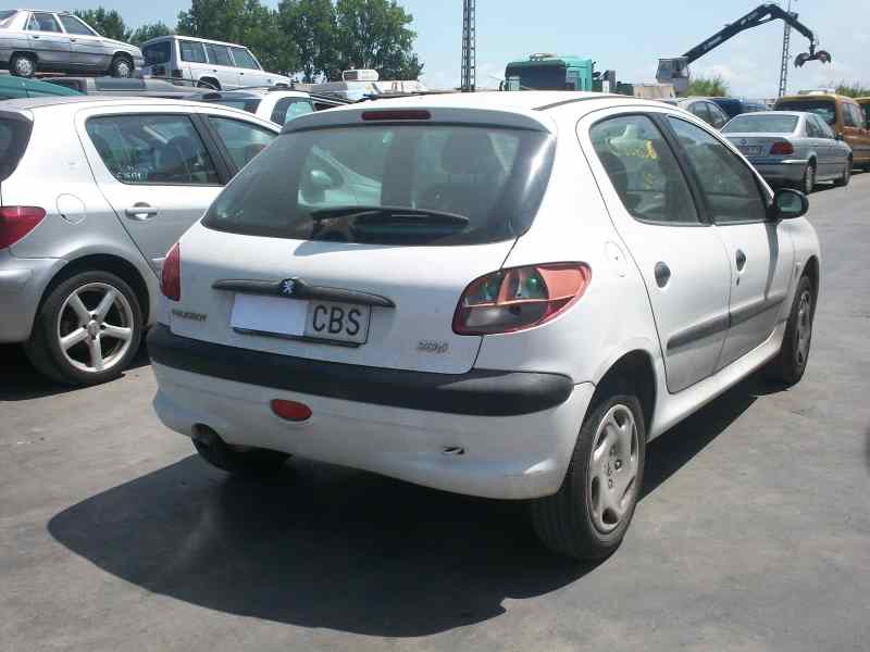 PEUGEOT 206 BERLINA 1998