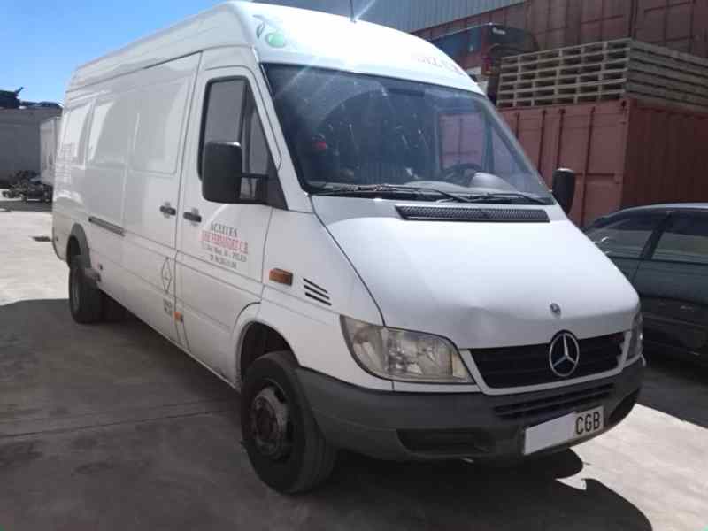 MERCEDES SPRINTER 02.00 -> CAJA CERRADA, TECHO ELEVADO 1999