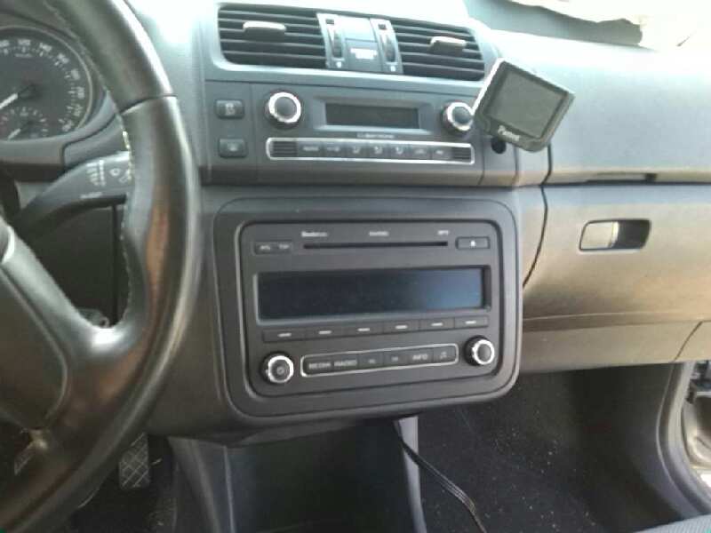 SISTEMA AUDIO / RADIO CD