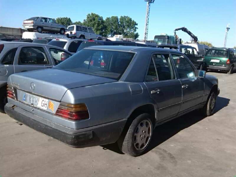 MERCEDES CLASE E (W124) BERLINA 1989