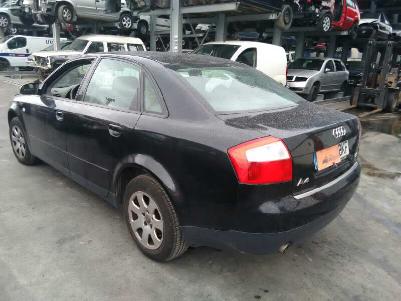 AUDI A4 BERLINA (8E) 2000