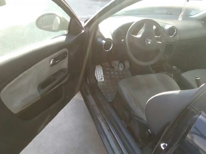 SEAT IBIZA 2001