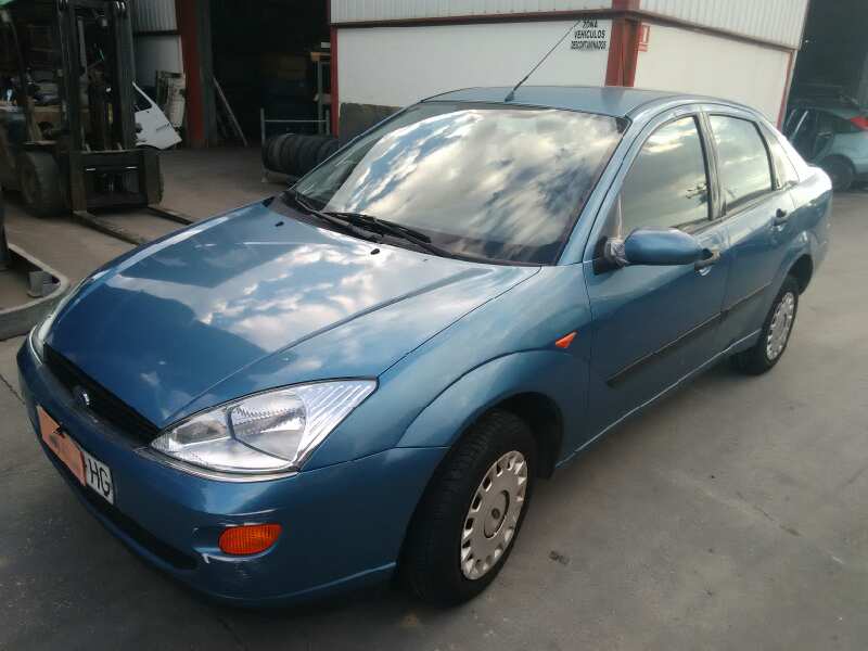 FORD FOCUS BERLINA 1998