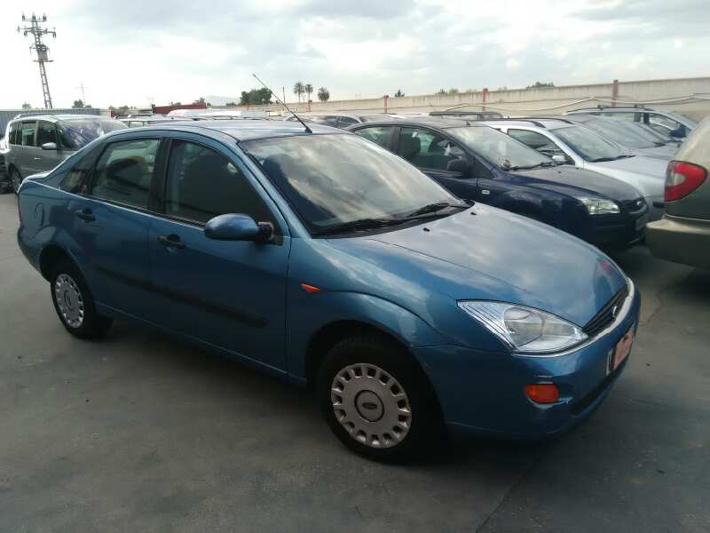 FORD FOCUS BERLINA 1998