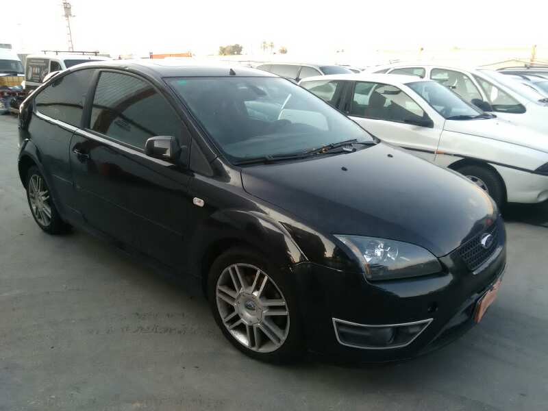 FORD FOCUS BERLINA (CAP) 2004