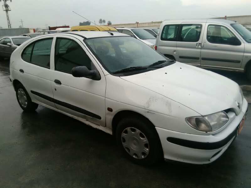 RENAULT MEGANE I BERLINA HATCHBACK 1995
