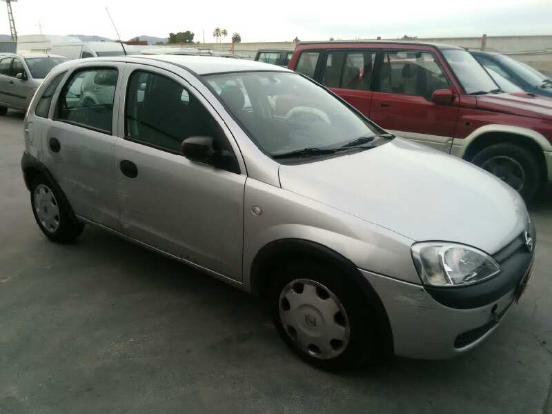 OPEL CORSA C 2000