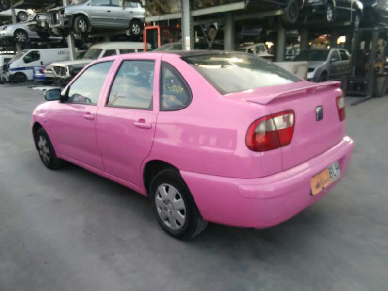 SEAT CORDOBA BERLINA 1999