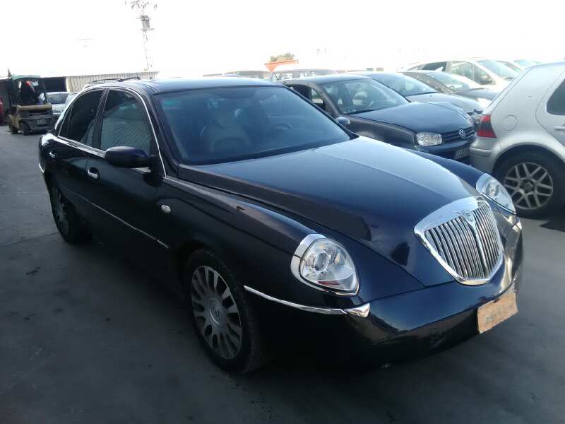 LANCIA THESIS (115) 2002