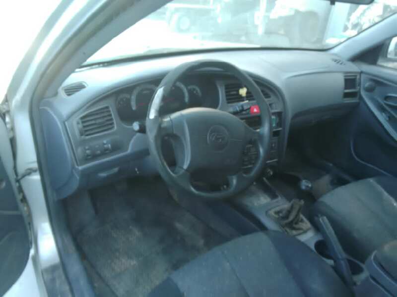 HYUNDAI ELANTRA 2000