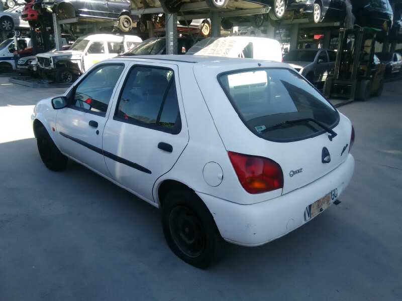 FORD FIESTA BERLINA 1995