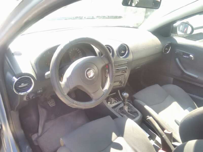 SEAT IBIZA (6L1) 2004