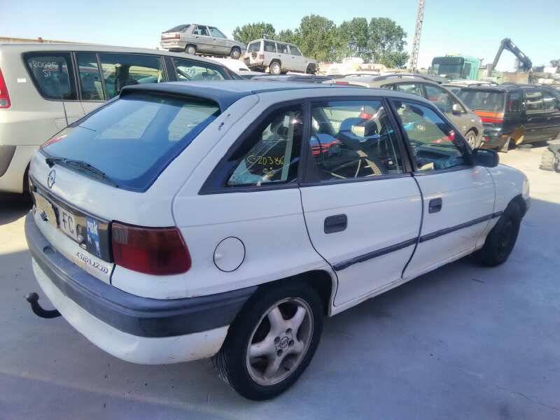 OPEL ASTRA F BERLINA 1995