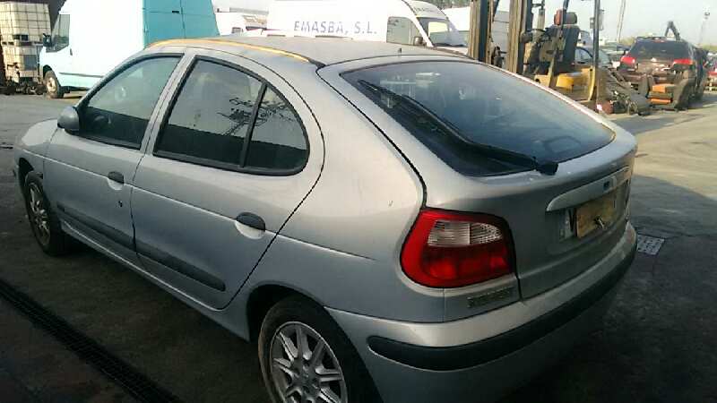 RENAULT MEGANE I FASE 2 BERLINA 1999