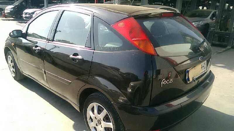 FORD FOCUS BERLINA (CAK) 1998