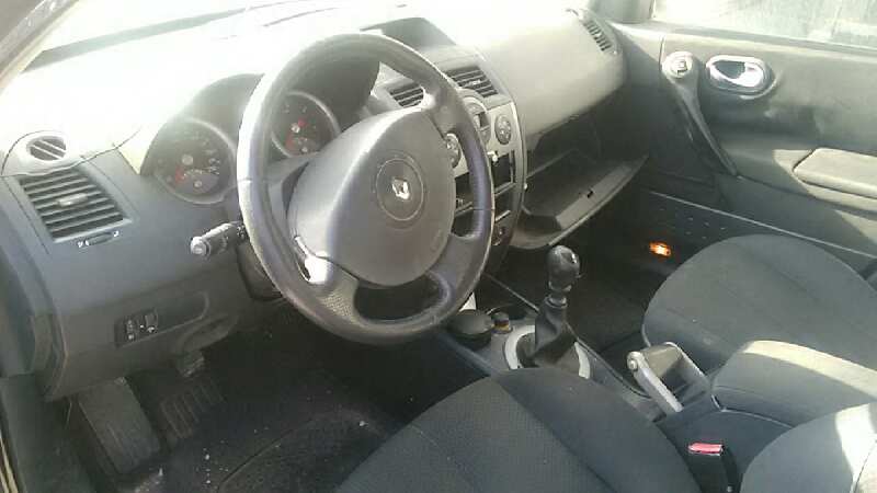 RENAULT MEGANE II CLASSIC BERLINA 2003