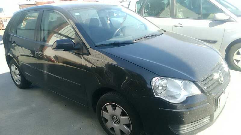 VOLKSWAGEN POLO (9N3) 2005