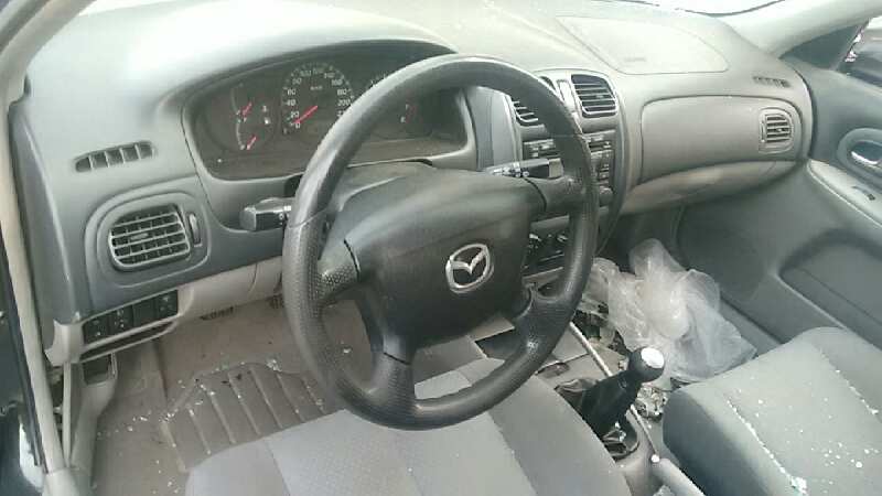 MAZDA 323 BERL. F/S (BJ) 2000