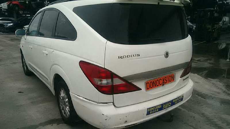 SSANGYONG RODIUS 2005