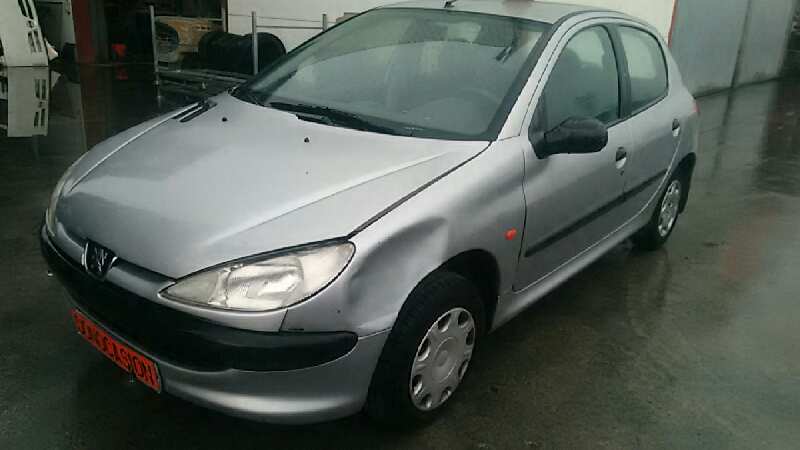 PEUGEOT 206 BERLINA 1998