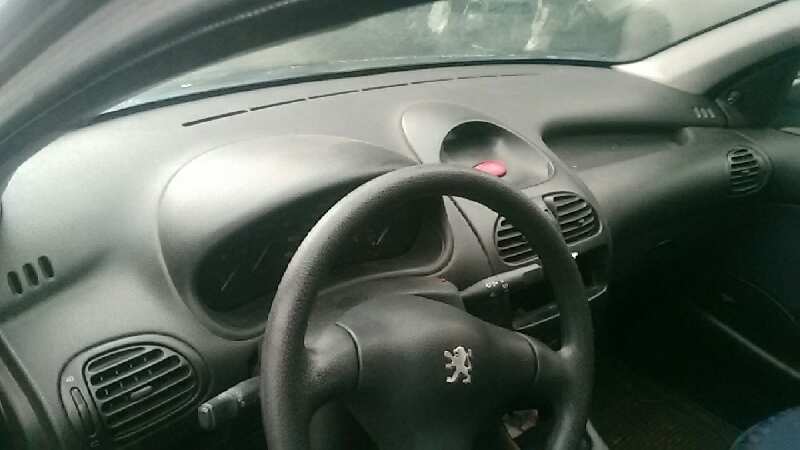 PEUGEOT 206 BERLINA 1998