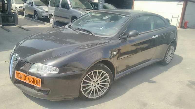 ALFA ROMEO GT (125) 2004